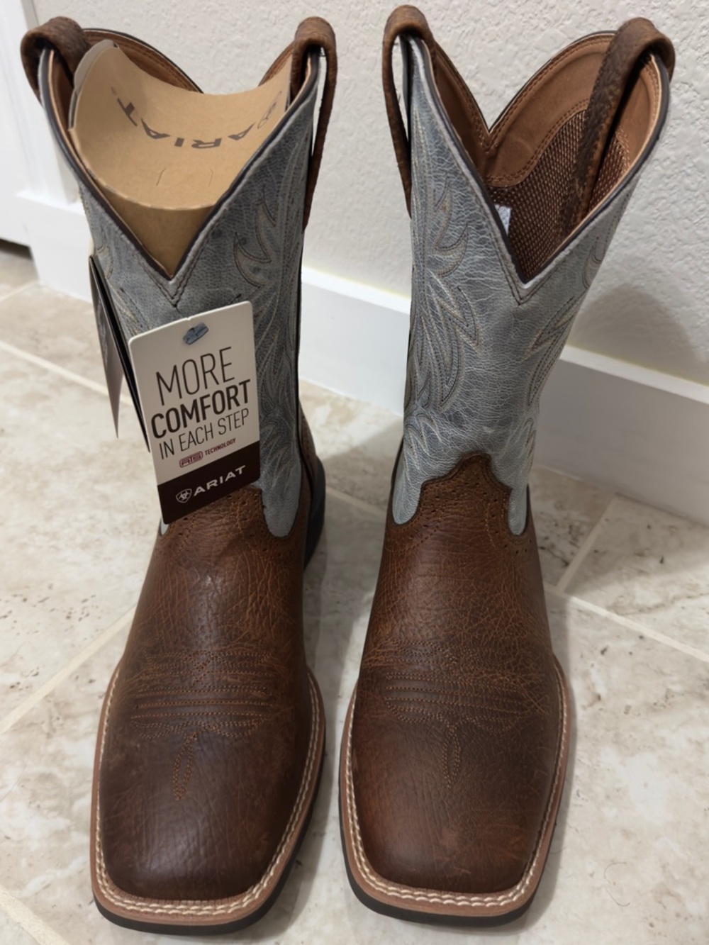 Ariat Men's Sport Western Wide Square Toe in Earth/Glacier Blue Color (8.5 D).